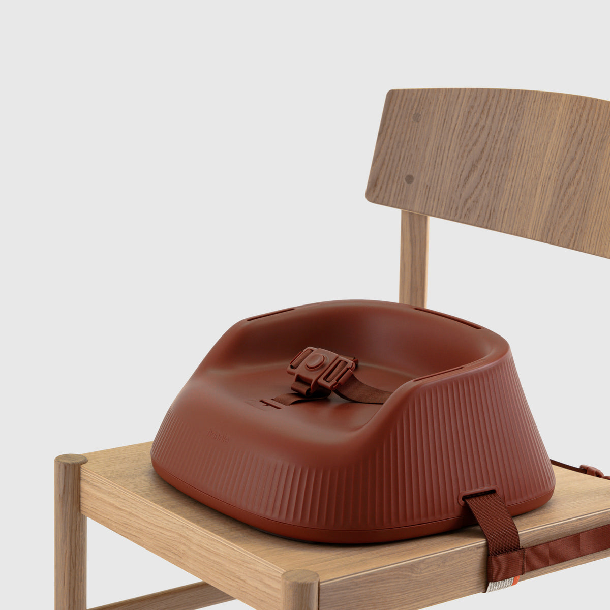 Hannie – De draagbare kinderstoel – Mahogany Red