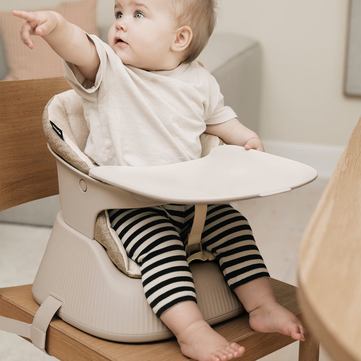 Hannie – De Draagbare Kinderstoel – White Sand