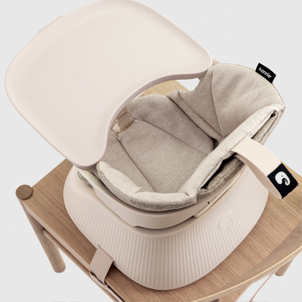 Hannie – De Draagbare Kinderstoel – White Sand