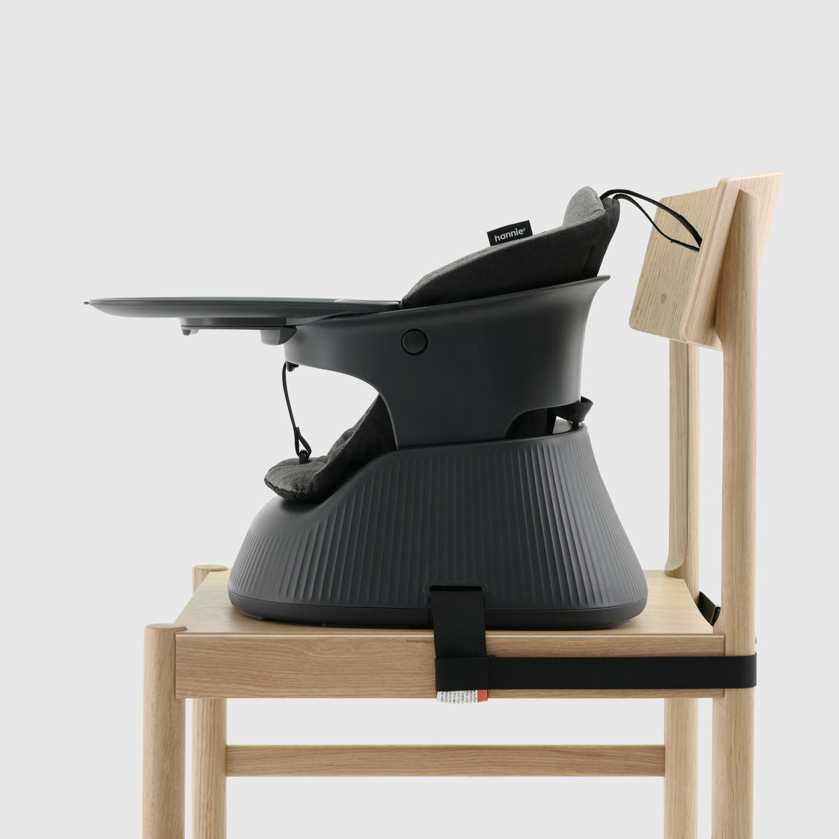 Hannie – De draagbare kinderstoel – Charcoal Black